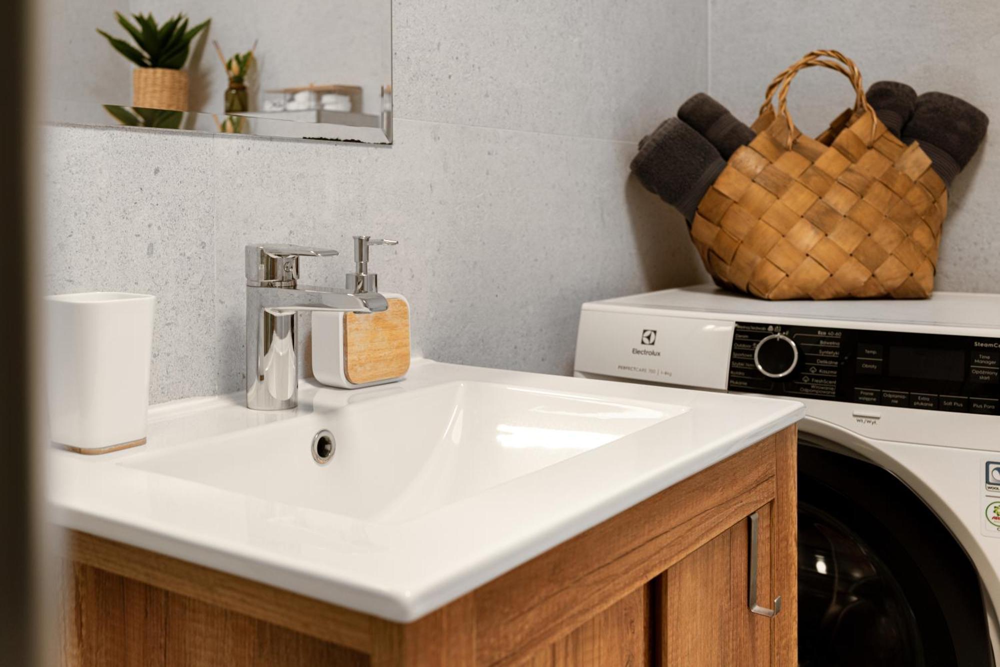 Apartament Z Jacuzzi & Sauna Chillout Kołobrzeg Kültér fotó